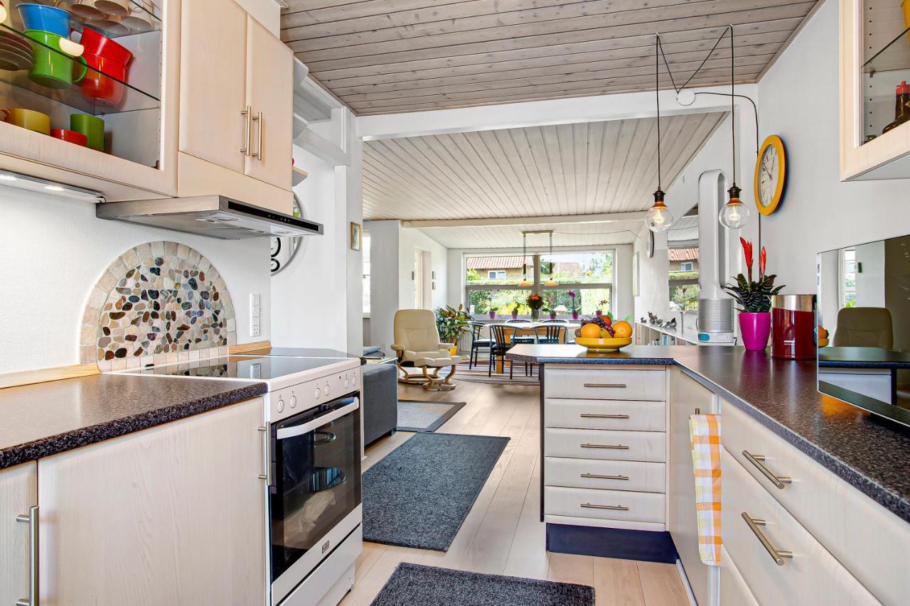 Fredelig Overnatning Ved Sundet Og Norrestrand So Horsens Ngoại thất bức ảnh