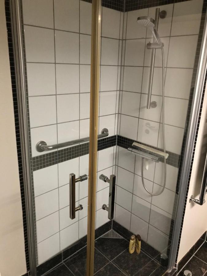 Fredelig Overnatning Ved Sundet Og Norrestrand So Horsens Ngoại thất bức ảnh